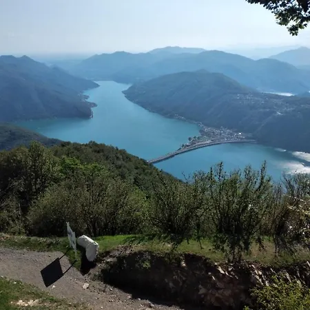 شقة Lanzo In Corte *